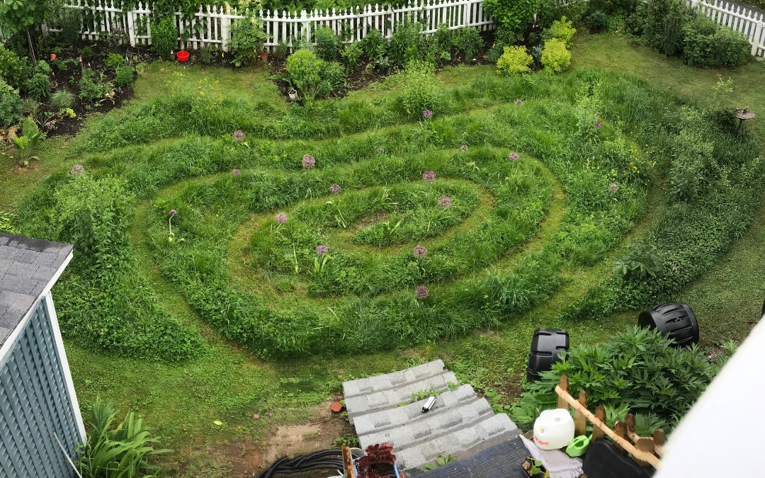 5 Benefits of a Lawn Spiral 